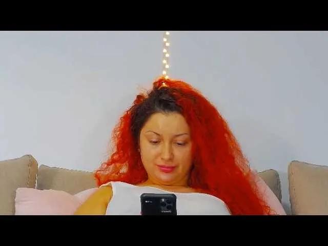 AlexaMills from BongaCams