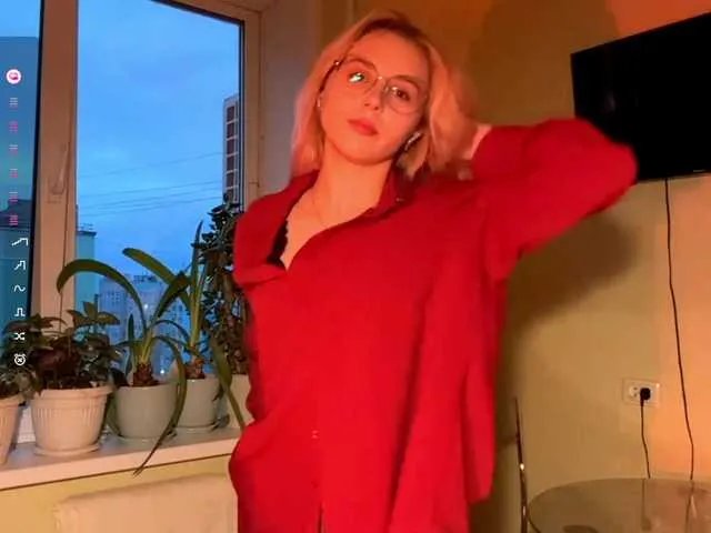 Freechat CarenPoellnitz on BongaCams