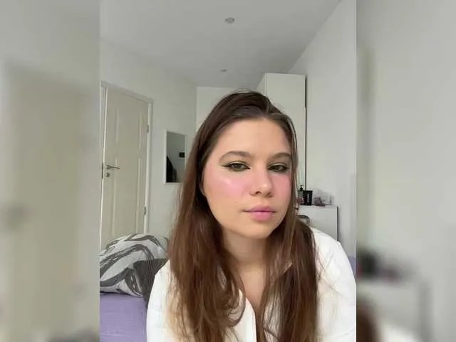 Chiculya on BongaCams 