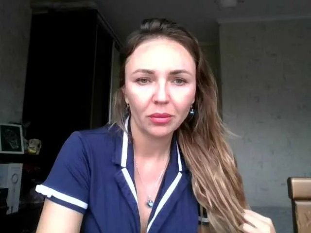 Freechat CuteFngelina on BongaCams
