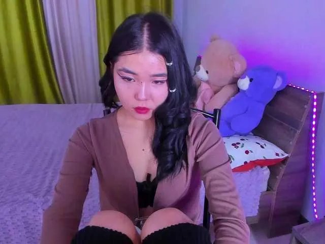 Freechat Dollyiaa on BongaCams