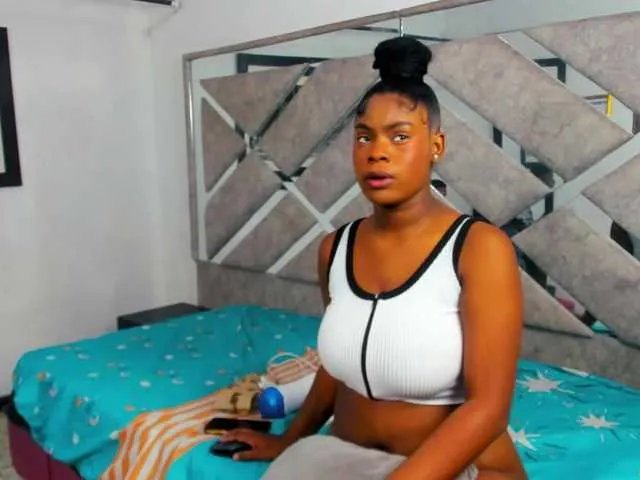 Freechat EvaxEmma on BongaCams