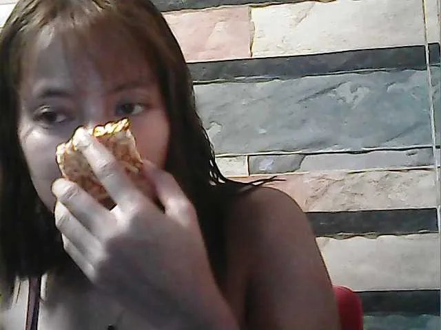 flowerhairypinay on BongaCams