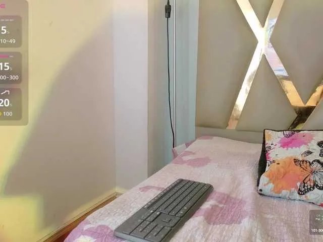 hollyvega on BongaCams 