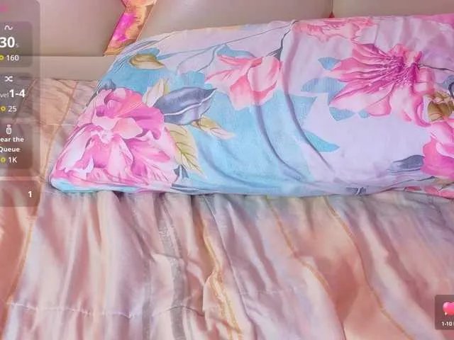 hollyvega on BongaCams 