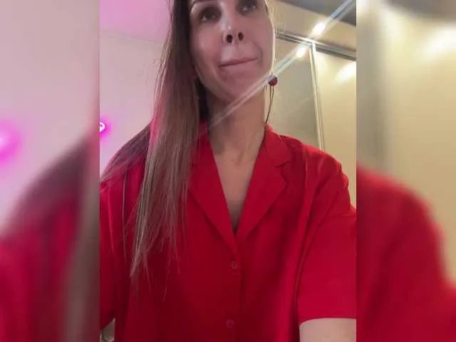 hothoneybabe on BongaCams 