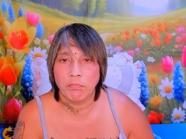 indianroxy on BongaCams 