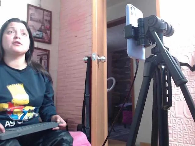 Freechat KataleyaStiward on BongaCams