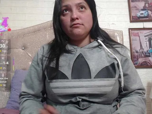 Freechat KataleyaStiward on BongaCams