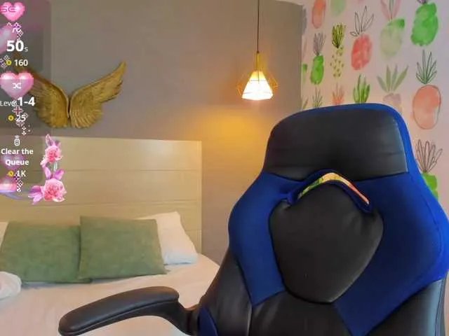 Freechat kitty-sweeety on BongaCams