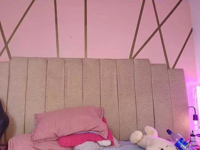 Freechat lauraltt on BongaCams