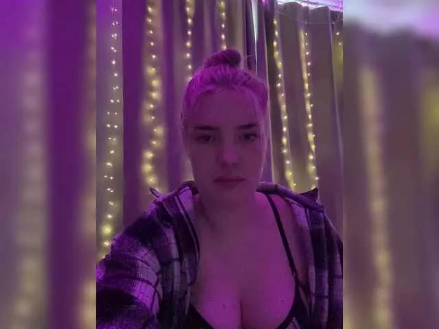 Lina561 on BongaCams 