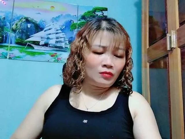 Linhanhsex2k on BongaCams