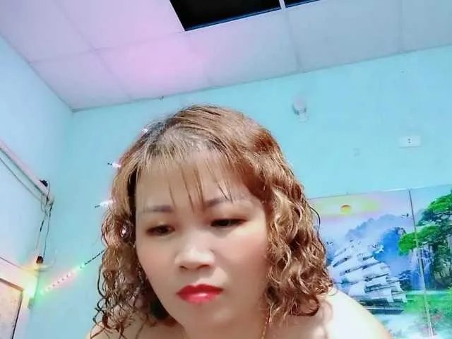 Linhanhsex2k on BongaCams