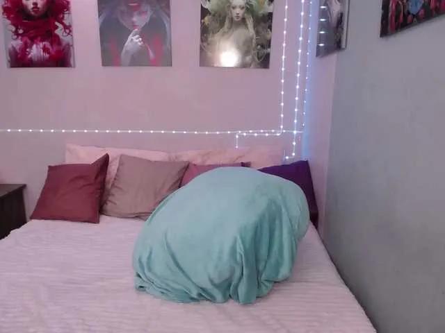 Freechat LolaRouse on BongaCams