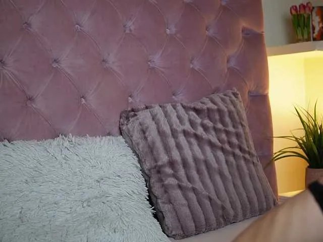 Freechat MaiaMini on BongaCams