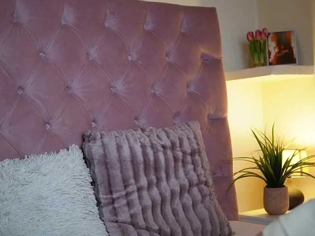 Freechat MaiaMini on BongaCams