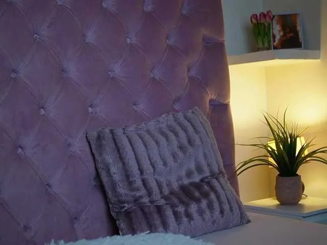 Freechat MaiaMini on BongaCams