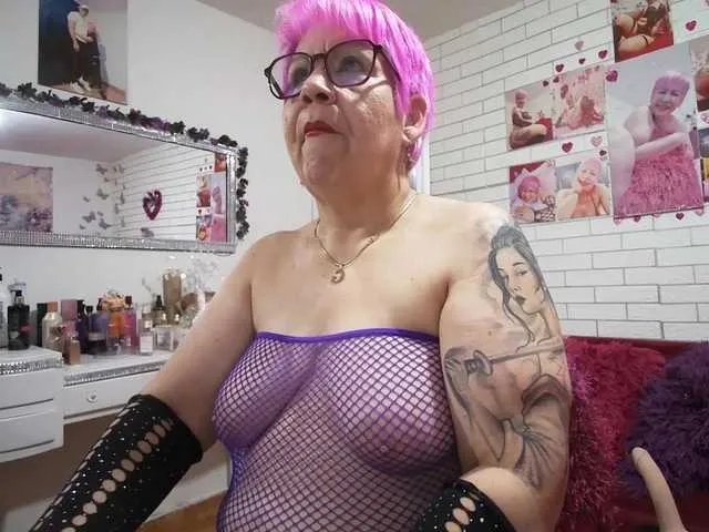 Freechat Maturerose3 on BongaCams