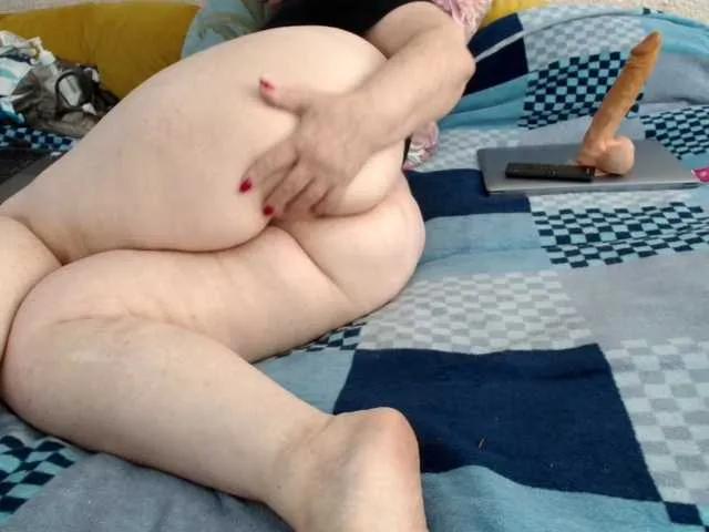 Freechat MILAax on BongaCams