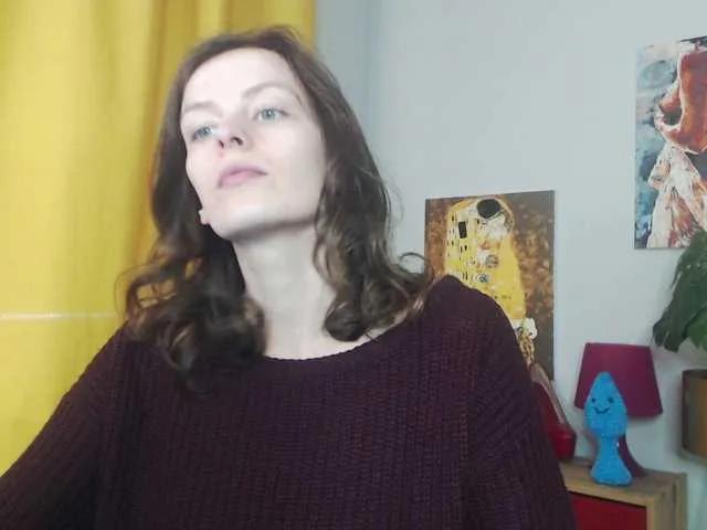 Freechat NadineGold on BongaCams