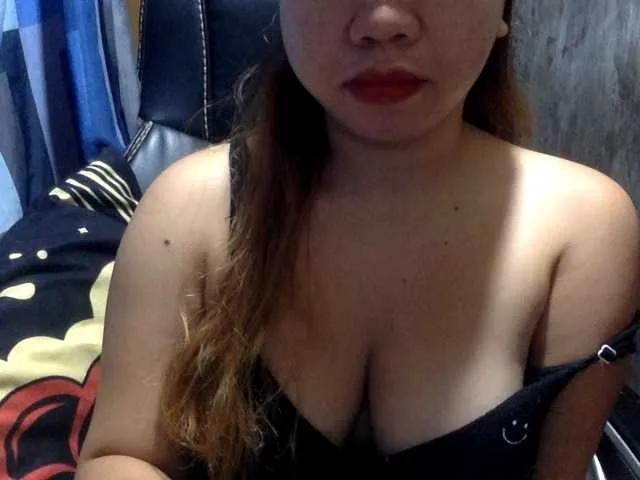 Pinnky69 from BongaCams