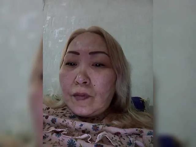 Freechat Qweentis on BongaCams