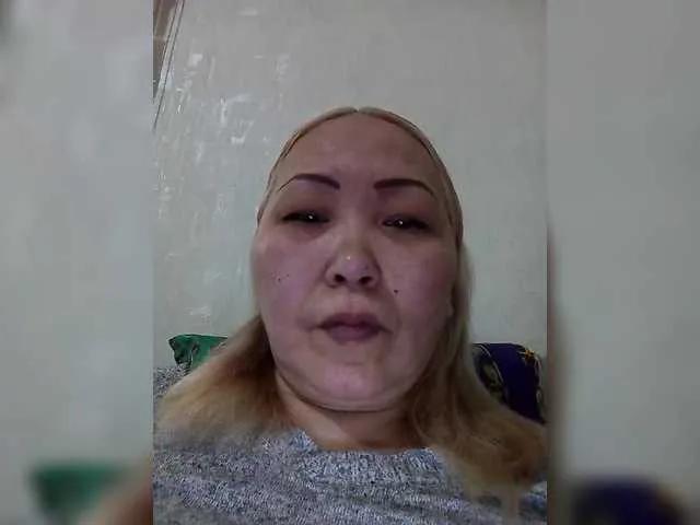 Freechat Qweentis on BongaCams