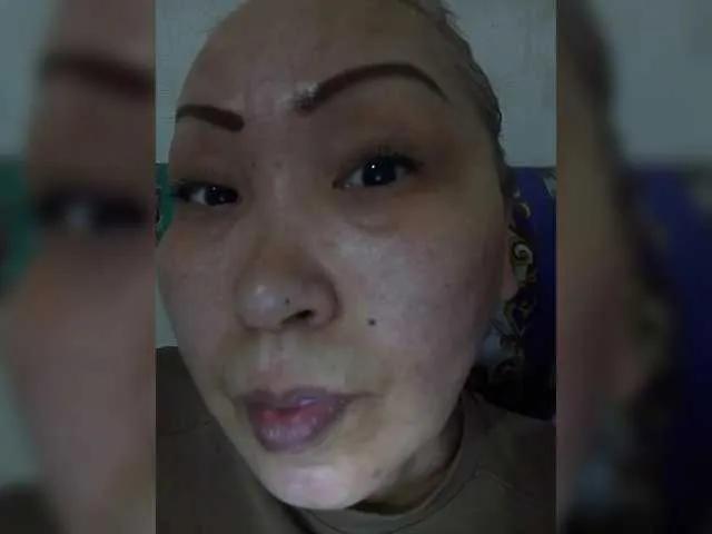 Freechat Qweentis on BongaCams