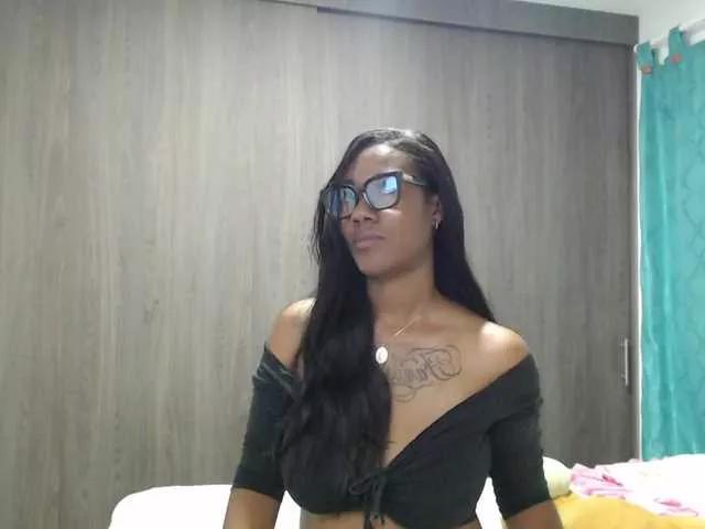 ReginaCorleone on BongaCams 