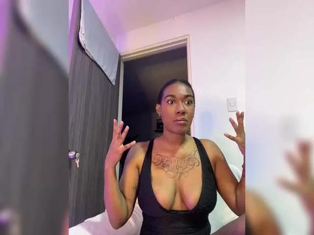 ReginaCorleone on BongaCams 