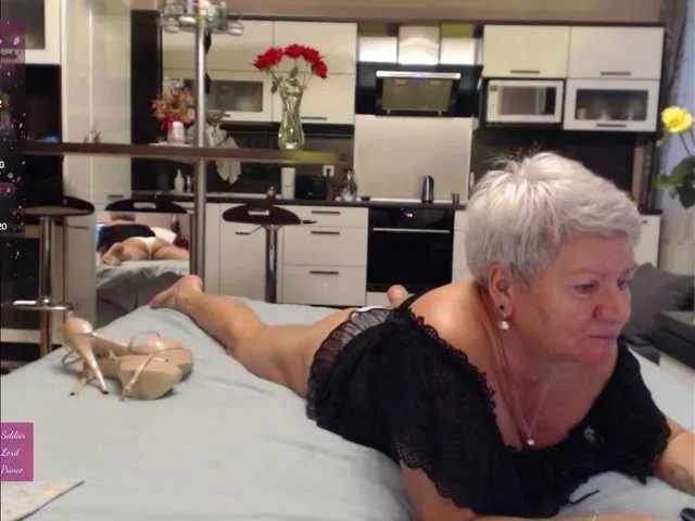 Freechat roxana-brooks on BongaCams