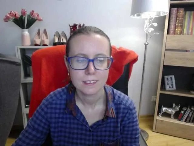 sparkleLizzy on BongaCams