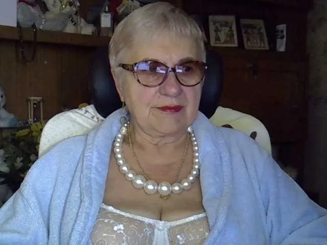 SweetCherry00 on BongaCams 