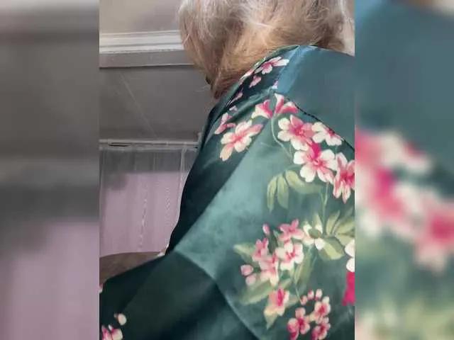 Freechat SweetMammy-1 on BongaCams