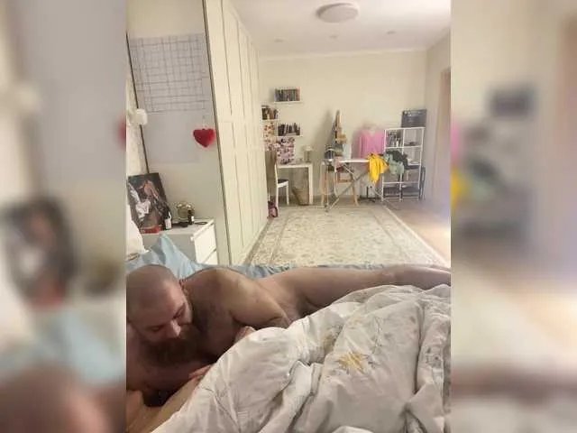 Freechat YuGoVi on BongaCams