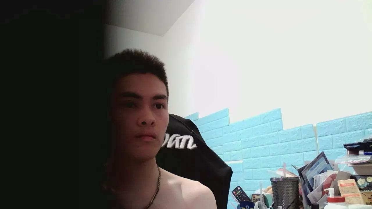 a22322270 on Cam4 