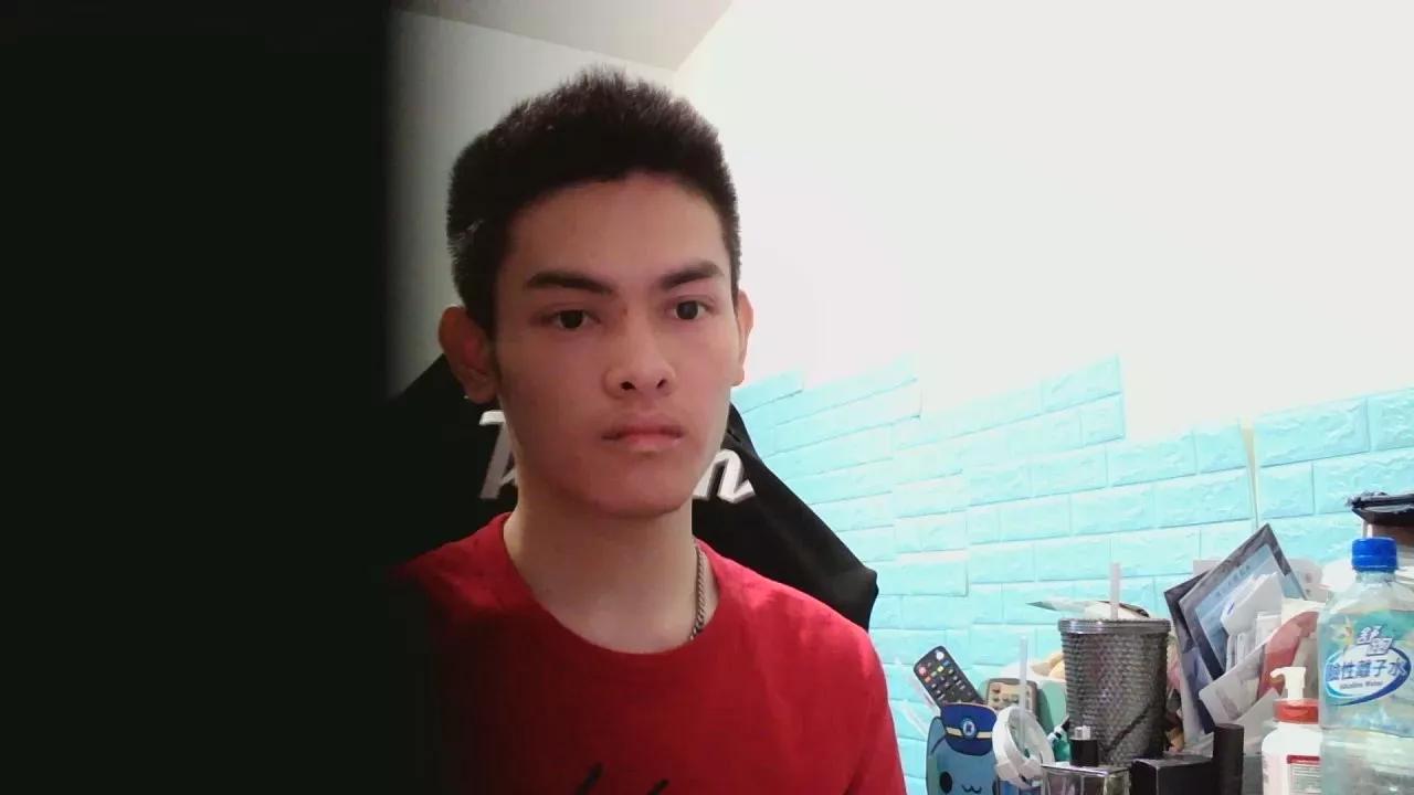 a22322270 on Cam4 