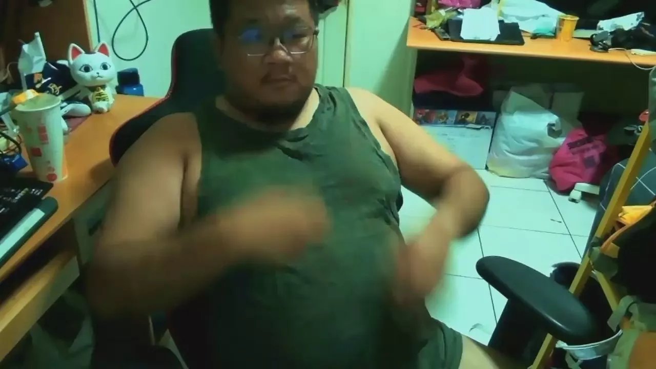 Offline aa770223 on Cam4