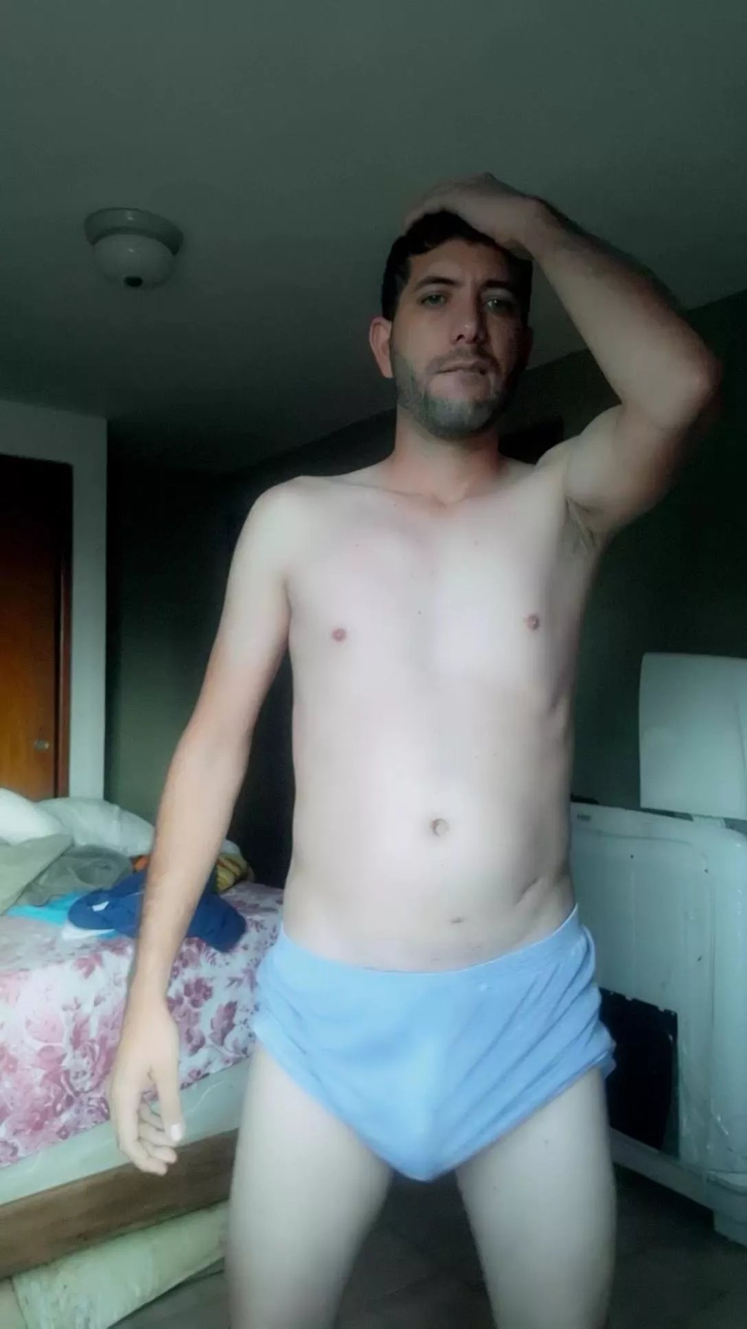 Offline Ajgo19 on Cam4