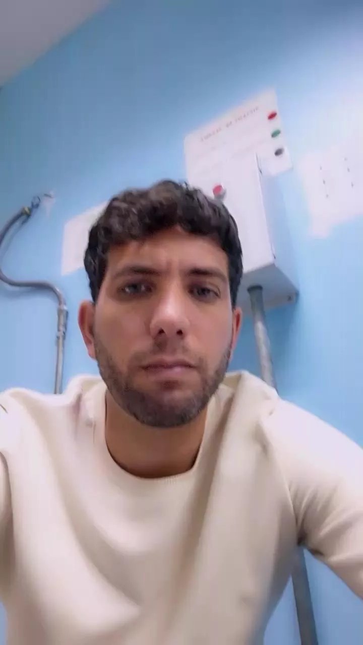 Offline Ajgo19 on Cam4