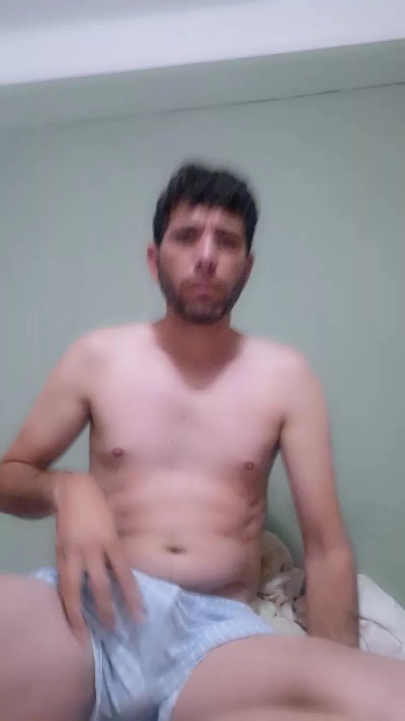 Offline Ajgo19 on Cam4