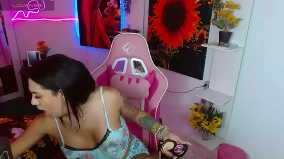 Aleja_Venus on Cam4 