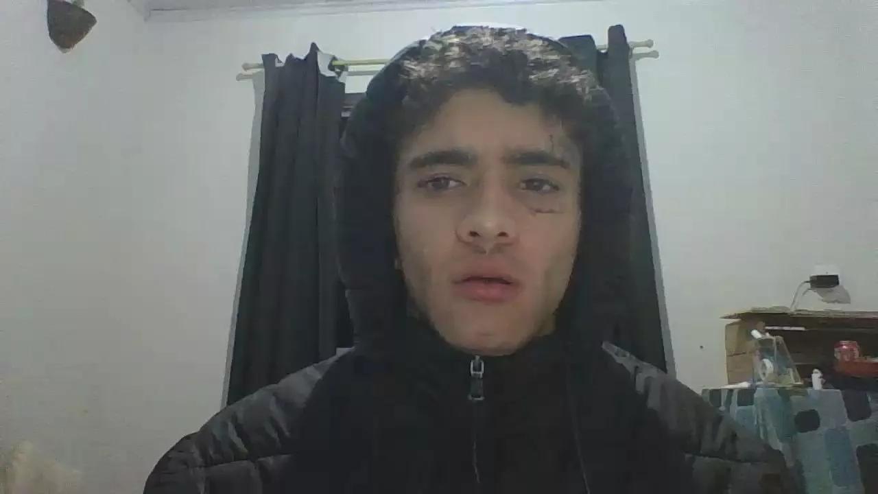 Alinefariabb on Cam4 