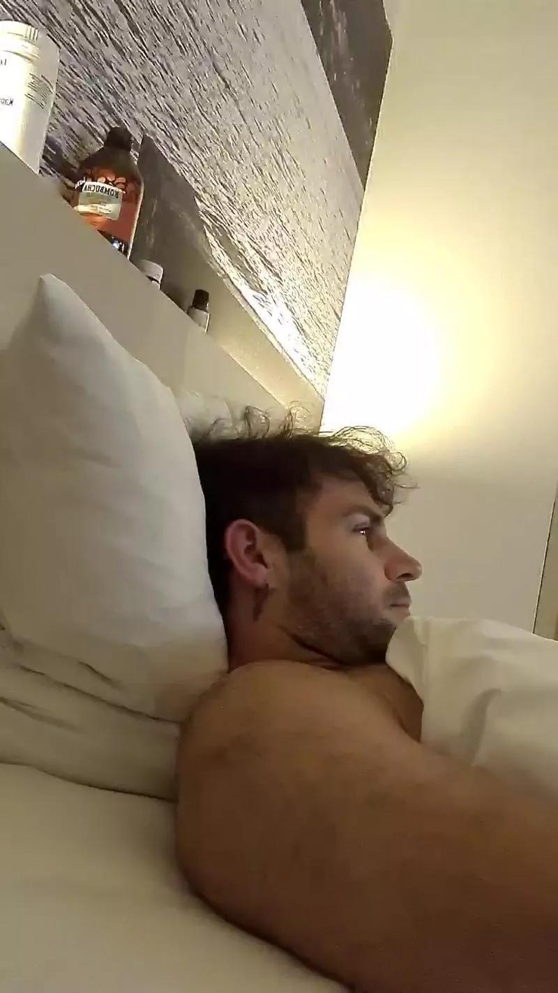 ALPHA_HUNK on Cam4 