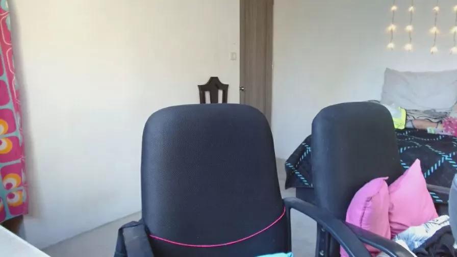 Amitlu_ on Cam4 