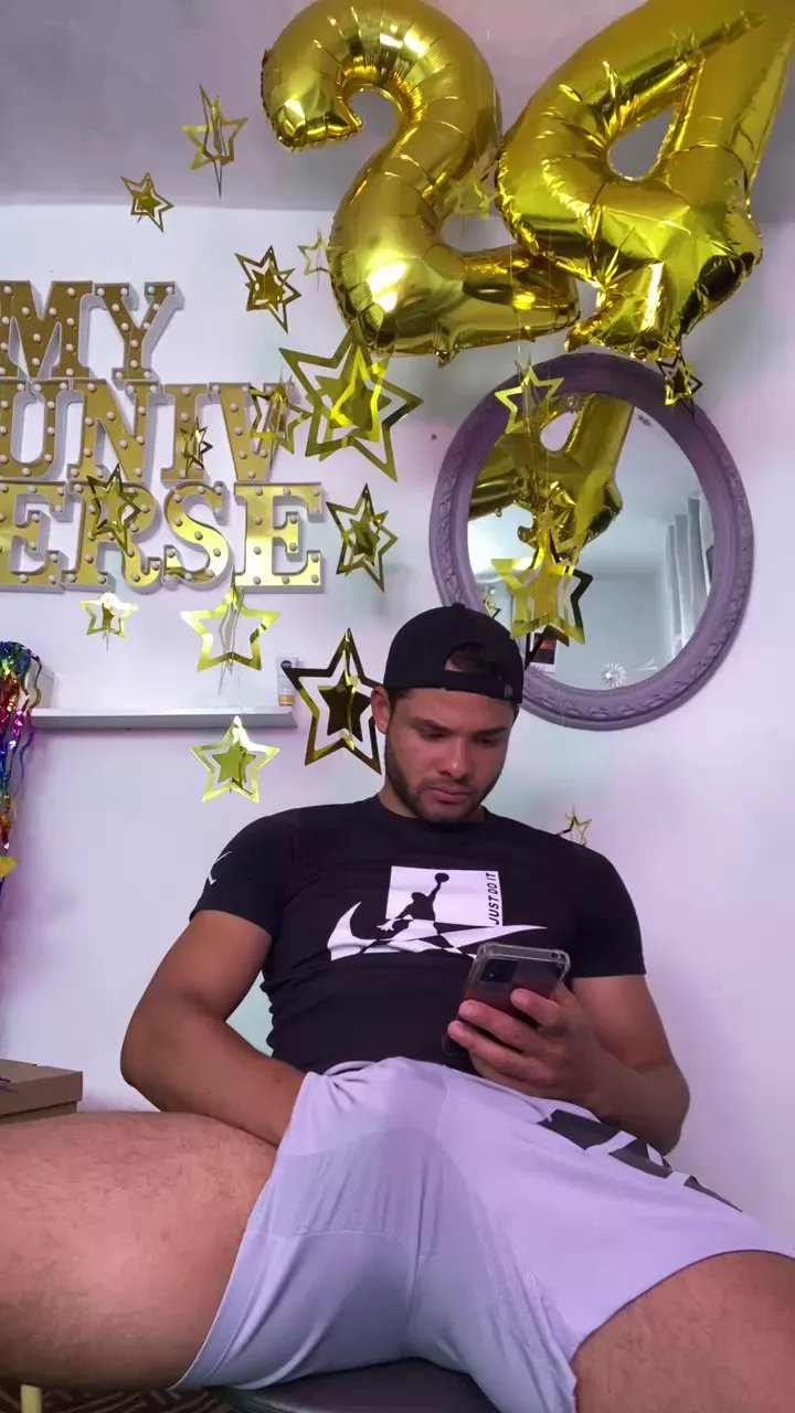 Offline AngelBranoxxx on Cam4