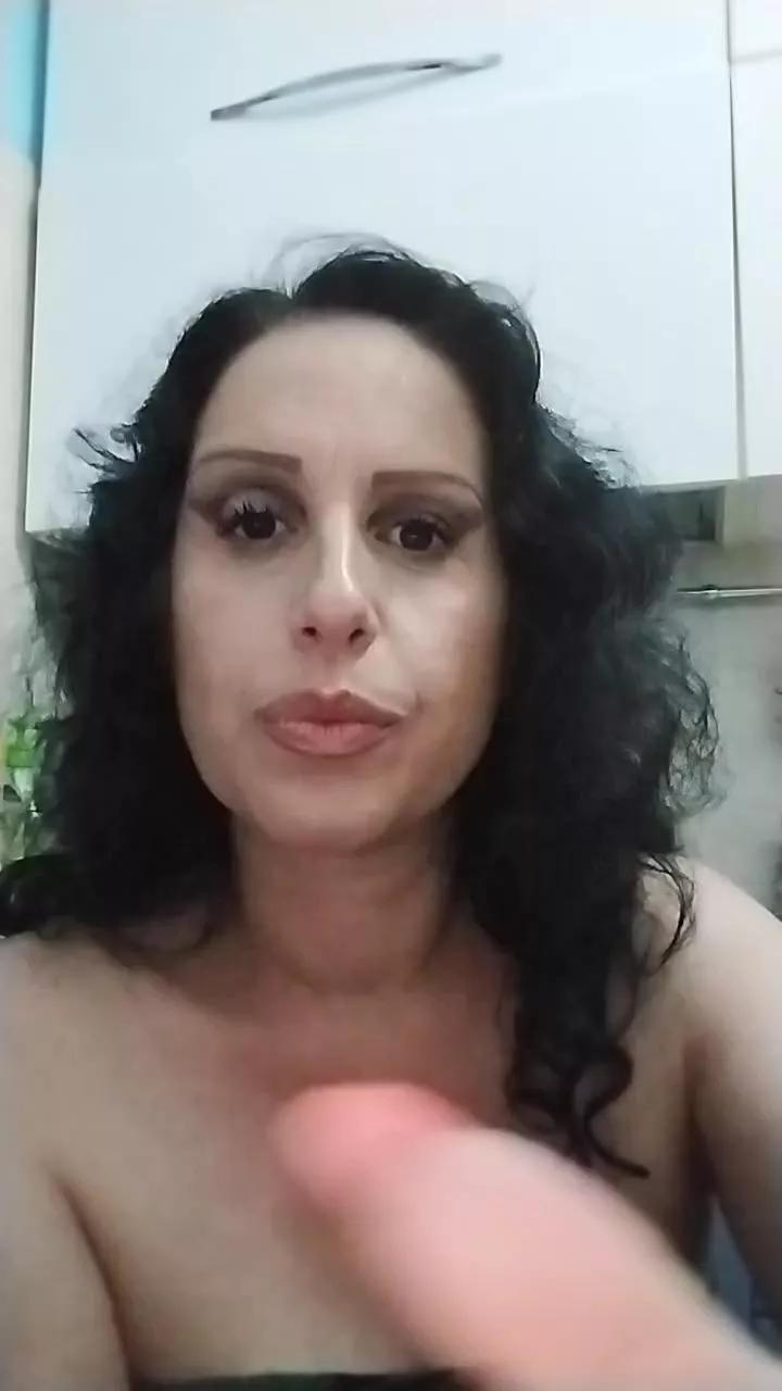 annabell8181 on Cam4 