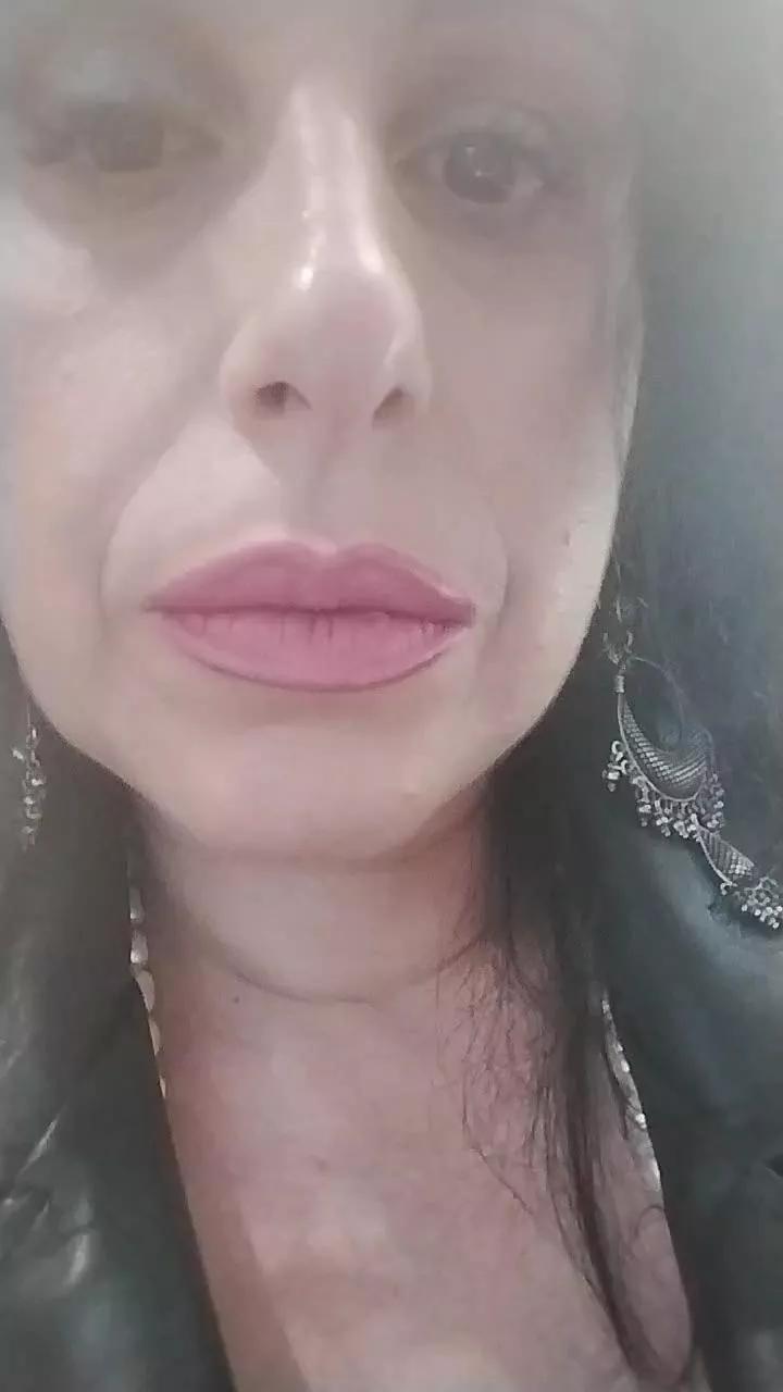 annabell8181 on Cam4 