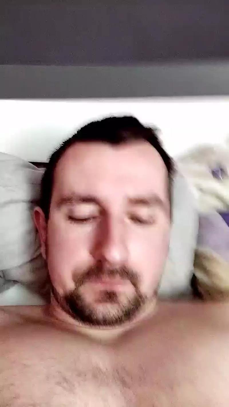Artorias94x on Cam4 